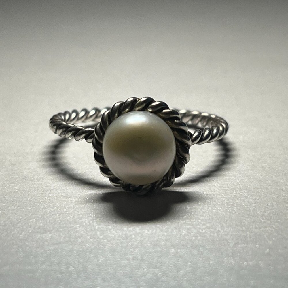 Mother of Pearl Rope Ring